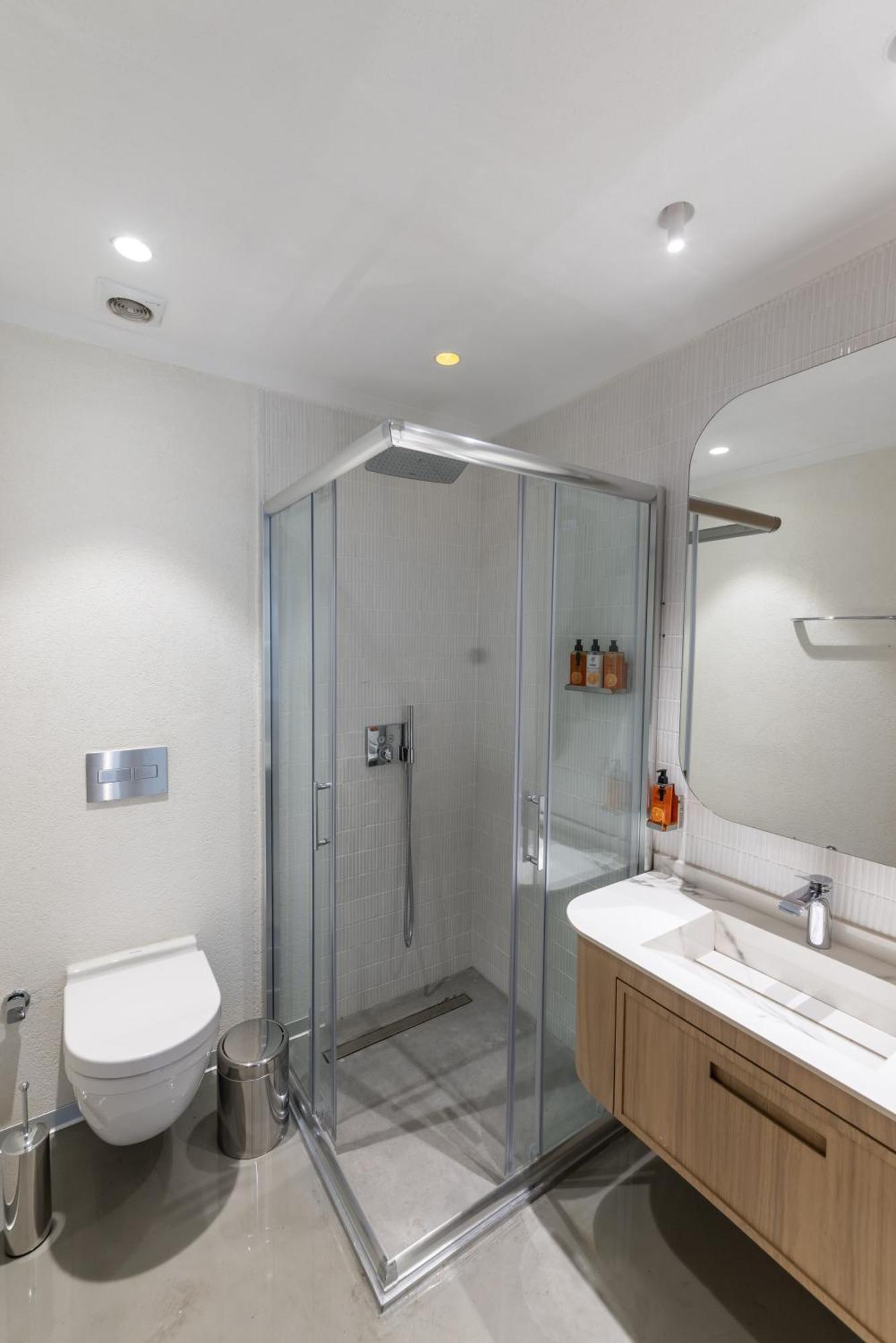 Otel The Public Ortakoy 4*